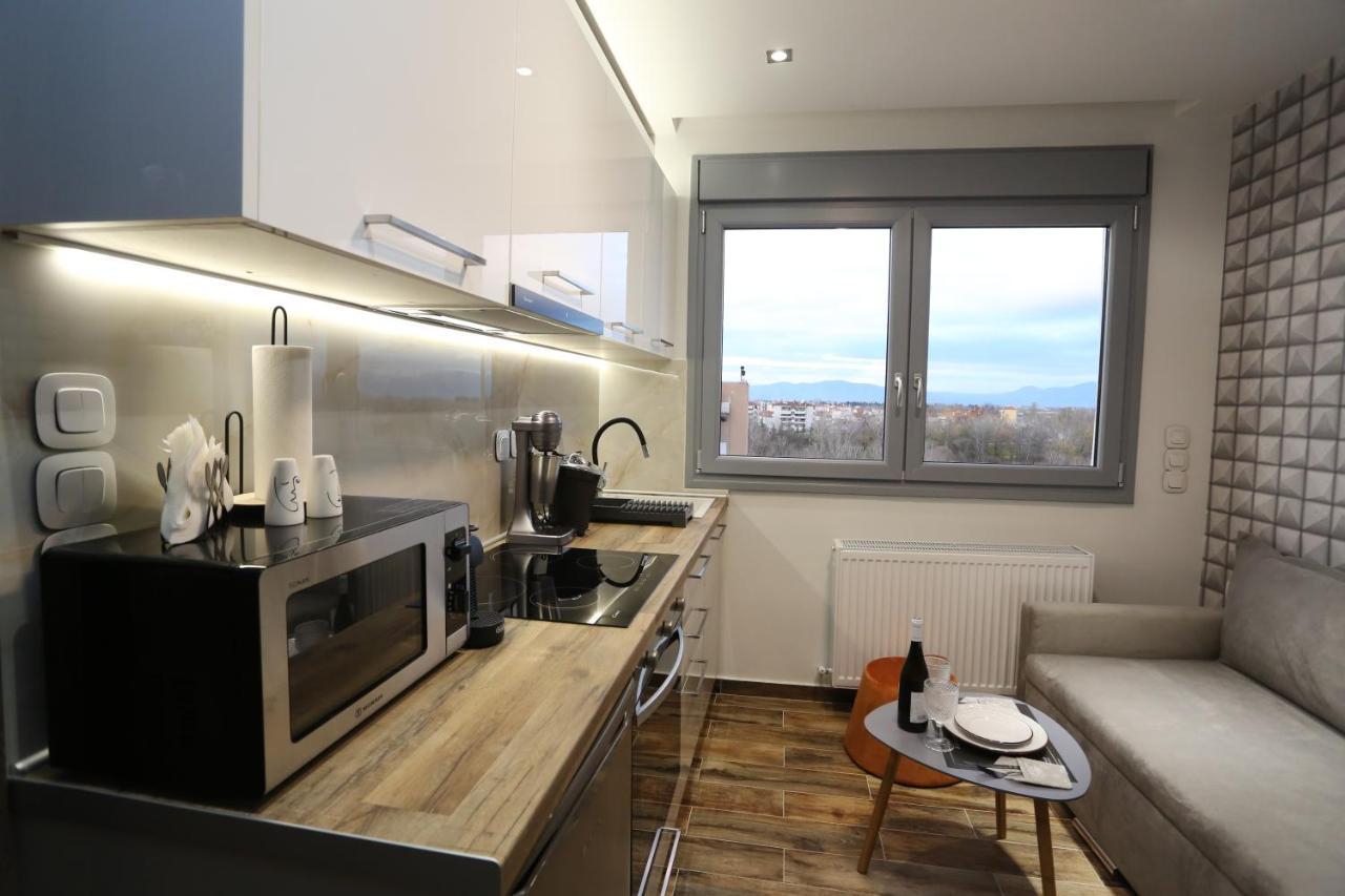 La Larissa Luxury Apartments Dafne Bagian luar foto