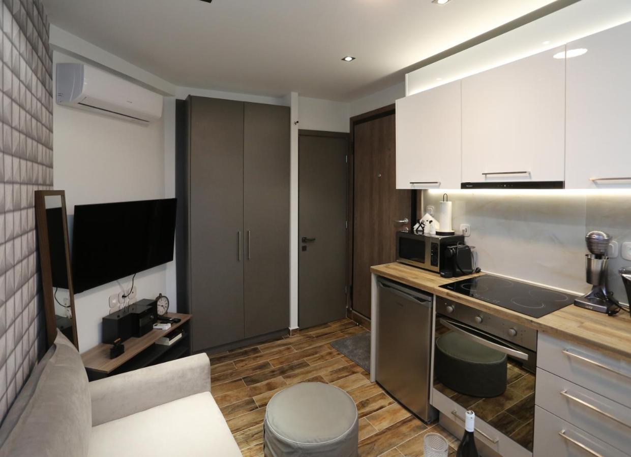 La Larissa Luxury Apartments Dafne Bagian luar foto