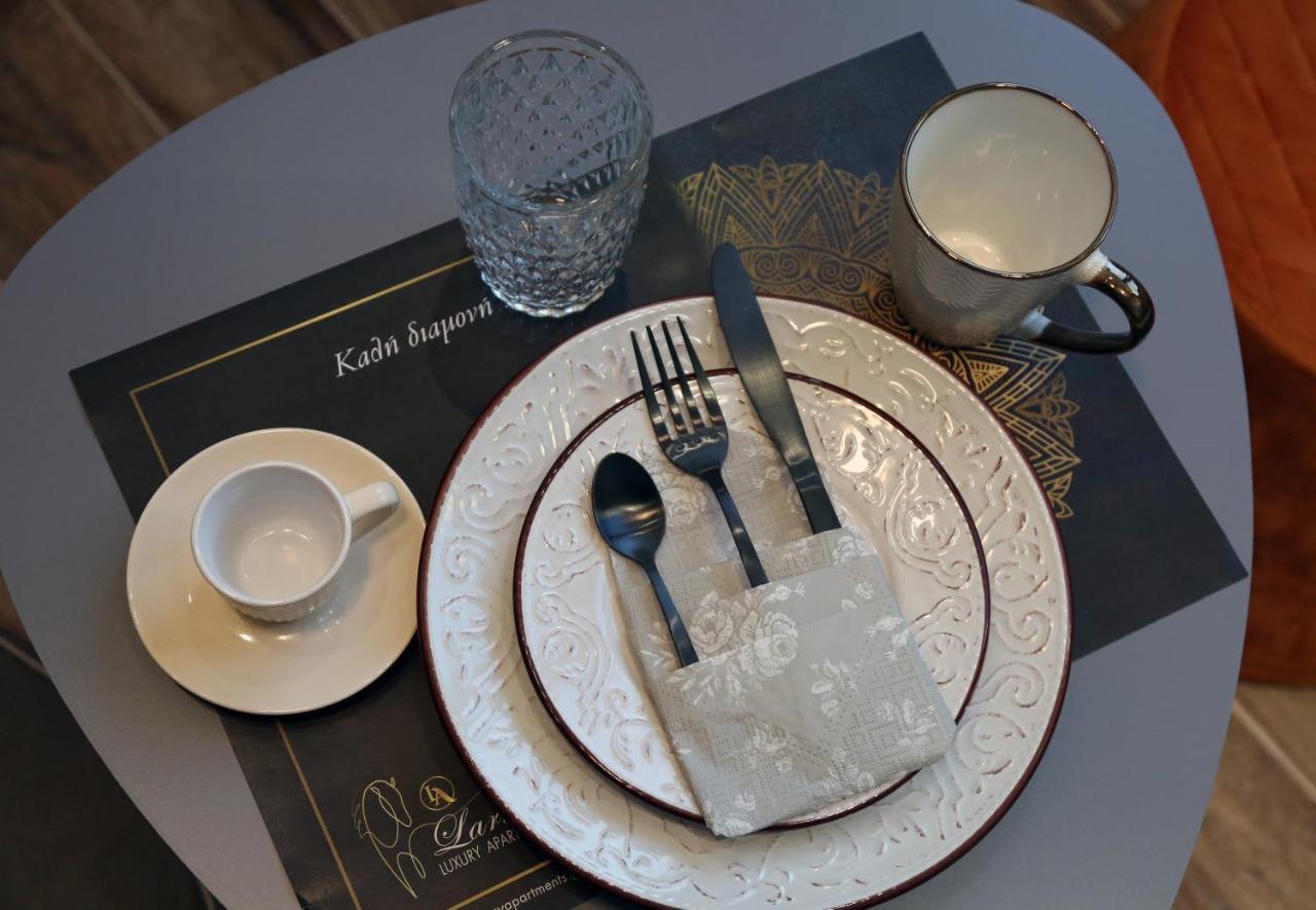 La Larissa Luxury Apartments Dafne Bagian luar foto